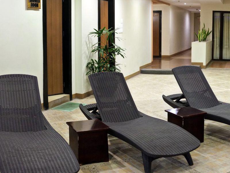 The Pinnacle Hotel And Suites Davao City Eksteriør bilde