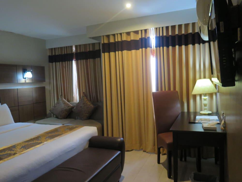 The Pinnacle Hotel And Suites Davao City Eksteriør bilde
