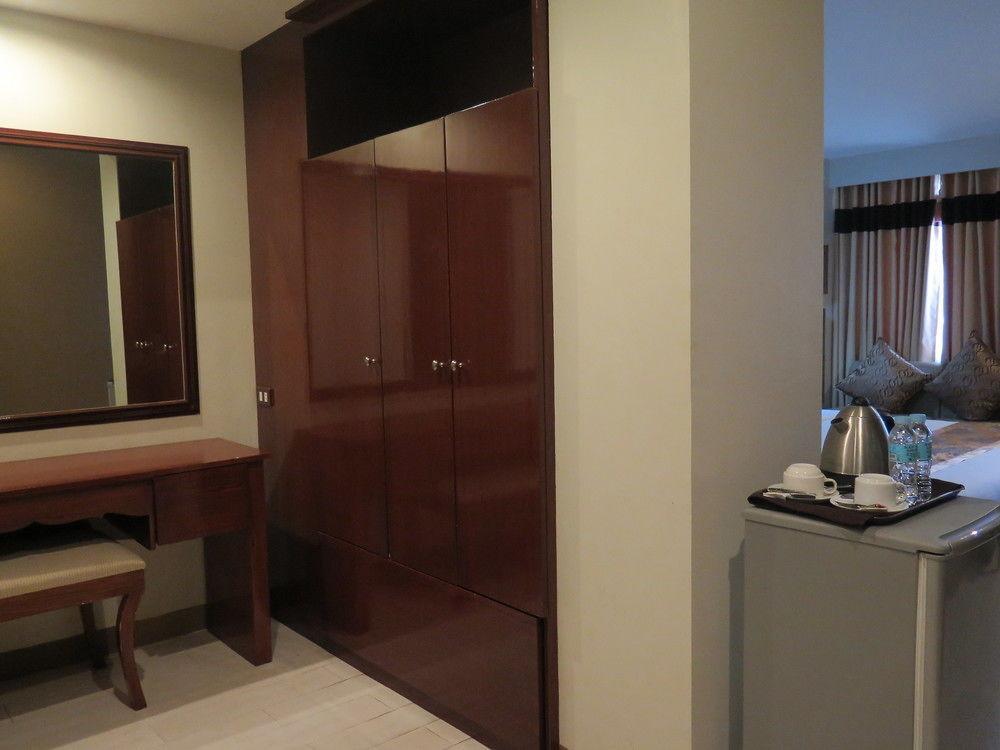 The Pinnacle Hotel And Suites Davao City Eksteriør bilde
